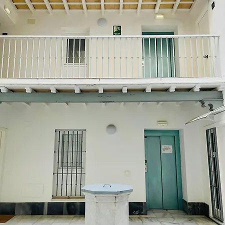 La Botica Grupo Ac Gestion * Cádiz