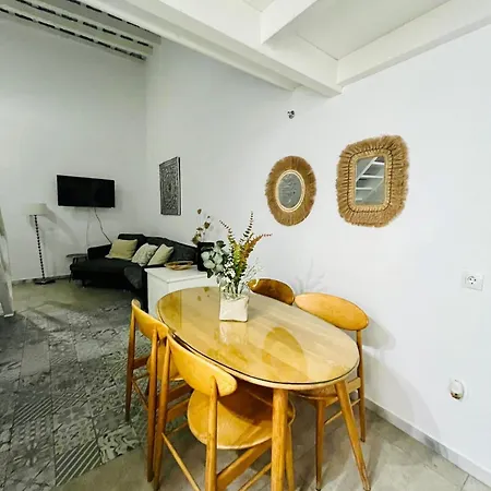 La Botica Grupo Ac Gestion *